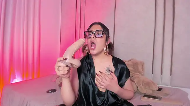 oushu Adlı Modelin Canlı XXX Sohbeti