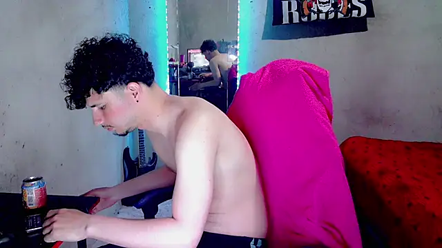 Chat XXX ao vivo de Atom_Hot