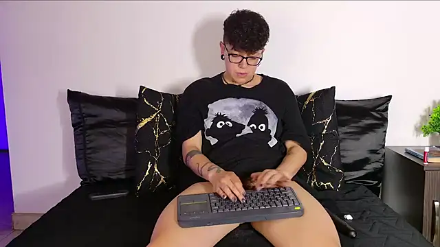 alex_noa 即時 XXX 聊天