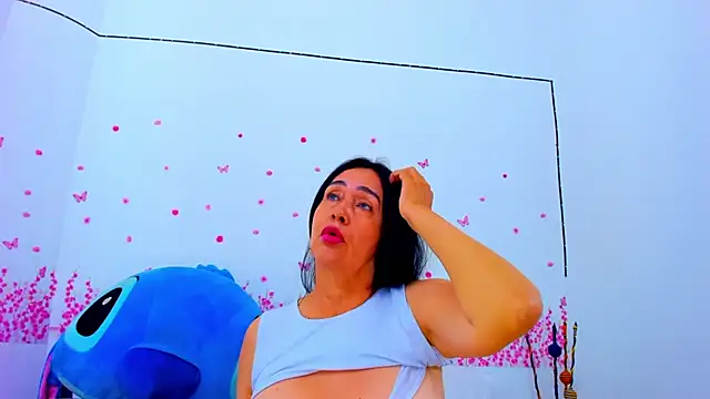 دردشة HorniestMilf الجنسية المباشرة