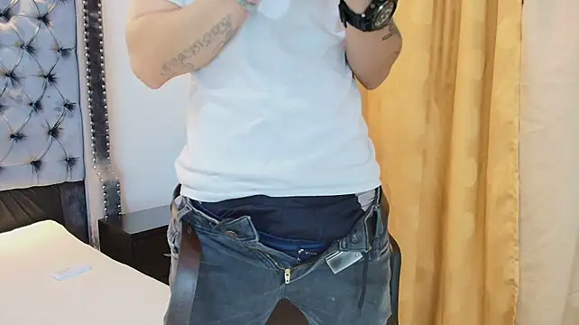 MATHY_ROBERT2 – Naživo XXX chat
