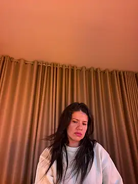 Chat XXX en directo de Aliinak