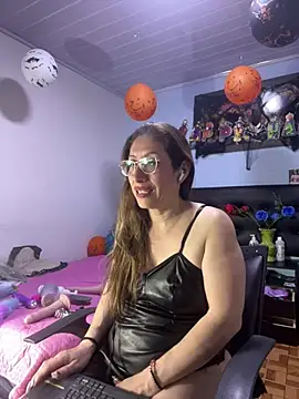 دردشة kaylaMinov_ الجنسية المباشرة