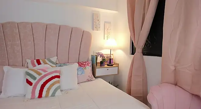 دردشة MiiaGreys الجنسية المباشرة