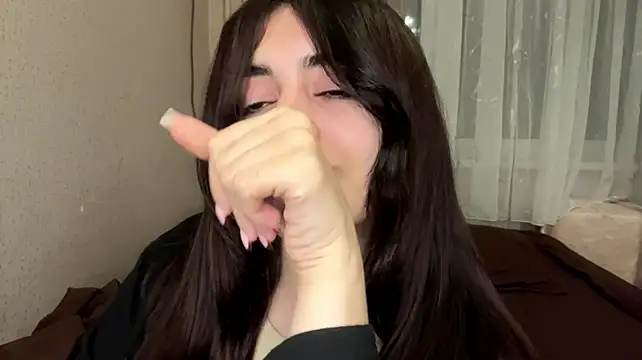 Ledi_Asthik – Naživo XXX chat