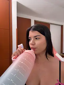 Czat XXX na żywo – emma_lopes