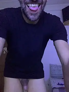 TORAKIKI79 Chat XXX in diretta