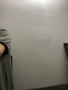 CAMILO__21 élő XXX-chatje