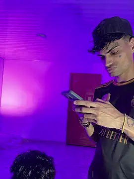 Limitless_boy élő XXX-chatje
