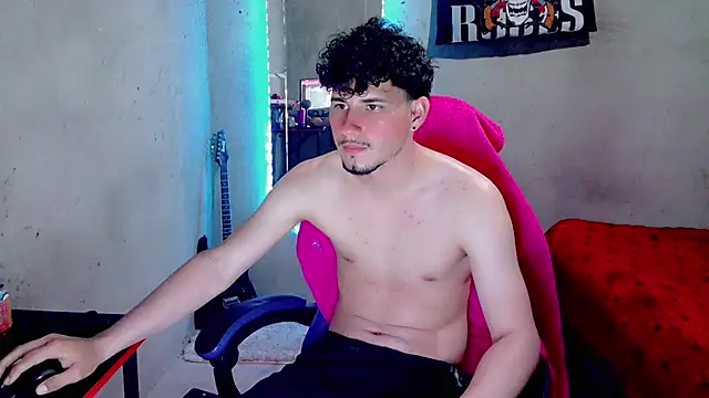 Chatroom XXX en direct de Atom_Hot