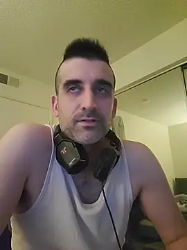 Chat XXX en directo de myth5hk