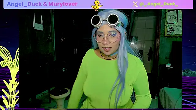 Chat +18 de Angel_Duck ao vivo