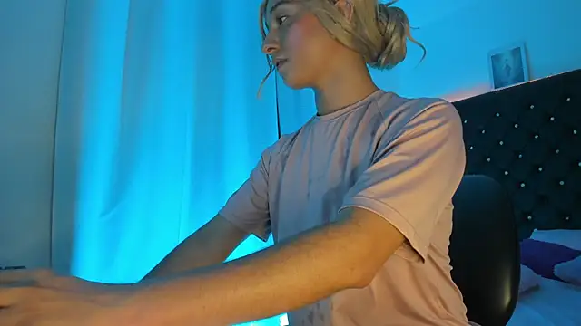 BellaRoge Adlı Modelin Canlı XXX Sohbeti