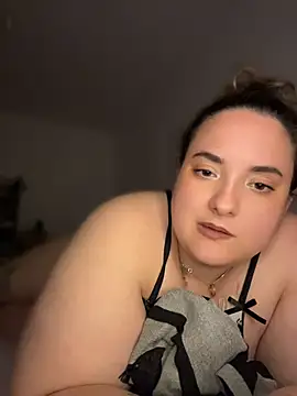 Kiyaraa's Live XXX Chat