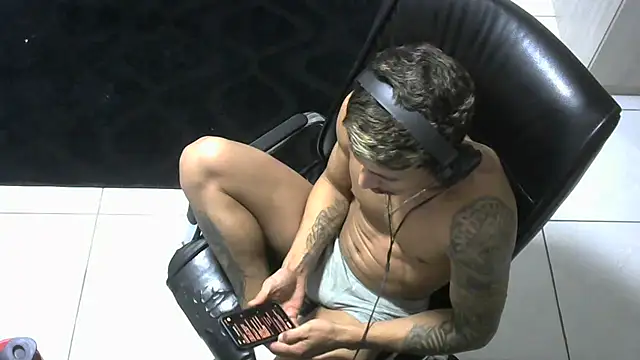 Czat XXX na żywo – BINHO_ZANARDI