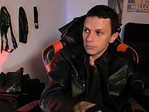 Masterdave7 Live XXX-Chat