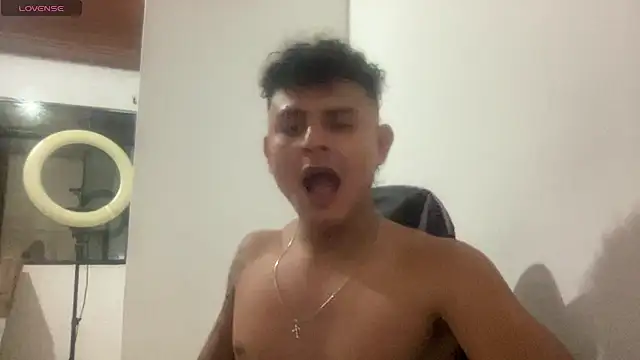 bob_petersonn – Naživo XXX chat