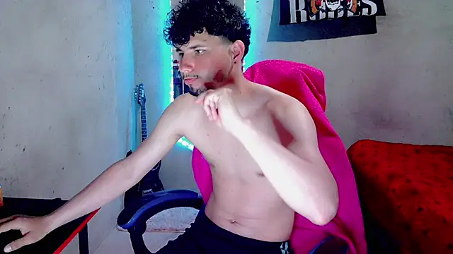 Atom_Hot XXX чат на живо