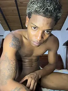 Онлайн чат XXX carlitos_MR