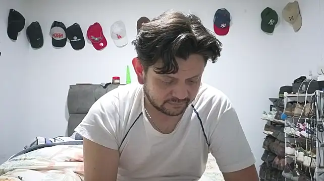 tomtime1 Live XXX Chat