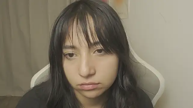 EmmitaGarcia 现场XXX聊天