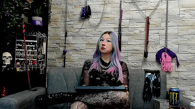 Czat XXX na żywo – Miss_Kaz