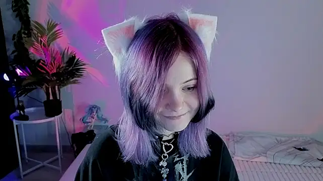 HikkacatのライブXXXチャット