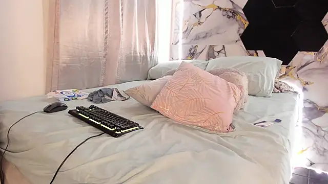 Goldendesirexx__ Webcamshow