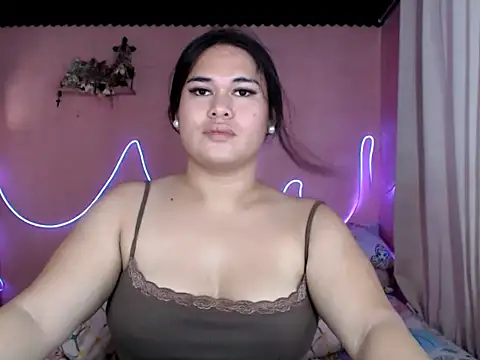 Živý XXX chat imTHICK_Rebbecca