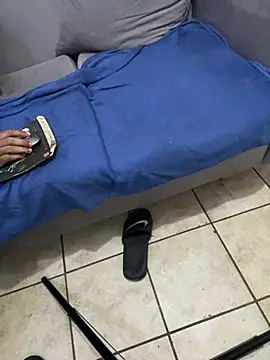 Gigolo-Jay Adlı Modelin Canlı XXX Sohbeti