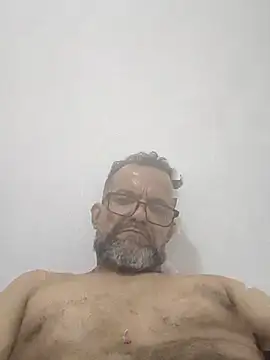 GiganticDot71's Live XXX Chat