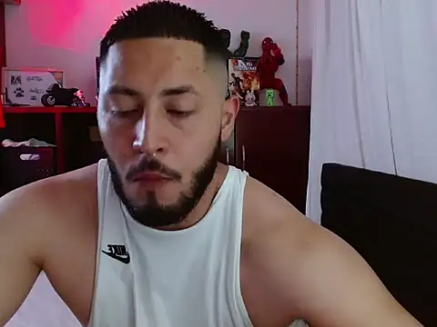 Spilios_low – Naživo XXX chat