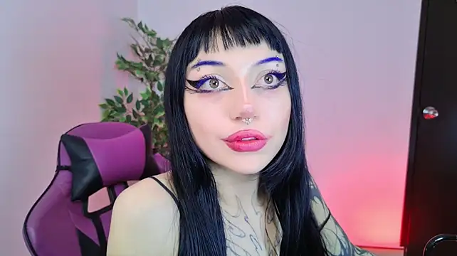 catipetiteのライブXXXチャット