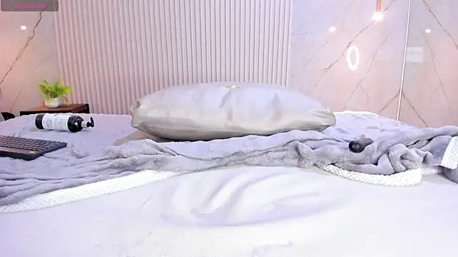 kimberly_montiel – Naživo XXX chat