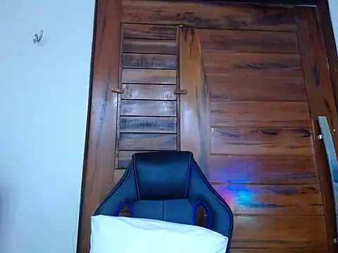 Chat +18 de Apollo_21 ao vivo