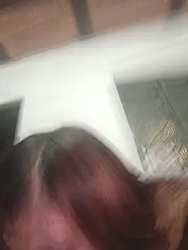 Nahomi-lov – Naživo XXX chat