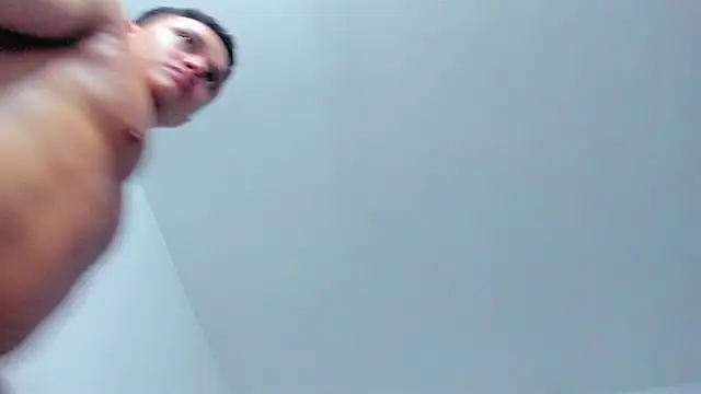 Онлайн чат XXX KingLevi01