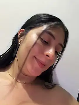 Sophie__Foxxx – Naživo XXX chat
