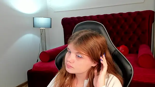ChloeHalses – Naživo XXX chat
