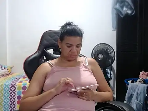 Czat XXX na żywo – Adriana_0312