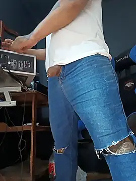 แชท XXX สดของ DickMasterfindom