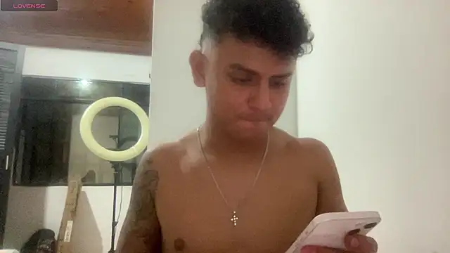 Chat XXX en directo de bob_petersonn
