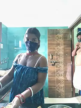 Wildbcouple-8080's Live XXX Chat