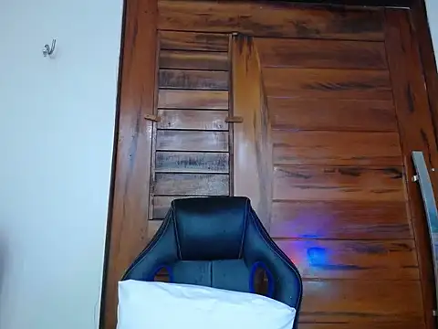 XXX chat uživo modela Apollo_21