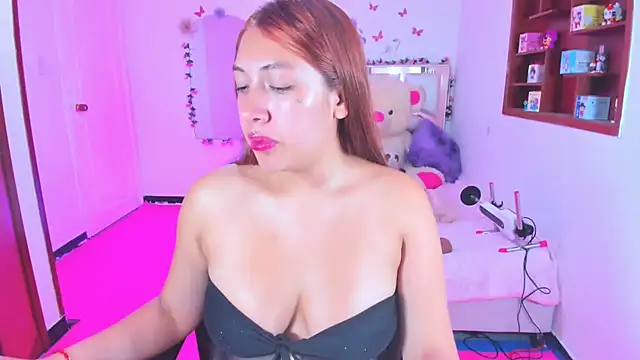 perlabeautiful's Live XXX Chat