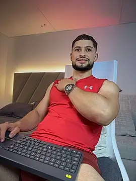 Chat XXX ao vivo de valenssio_moretti