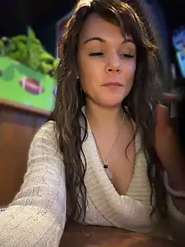 BaileyMFox's Live XXX Chat