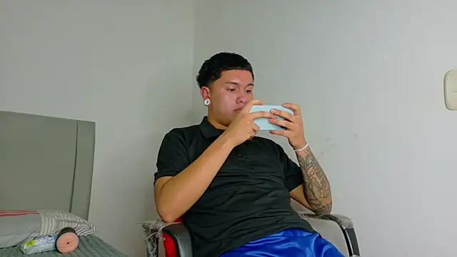 Owenn__blueee লাইভ XXX চ্যাট
