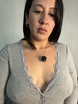 Magicaluprising Chat XXX in diretta