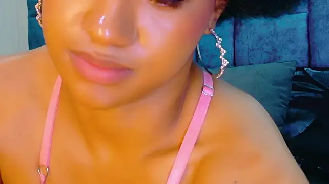 AmaraMonet – Naživo XXX chat